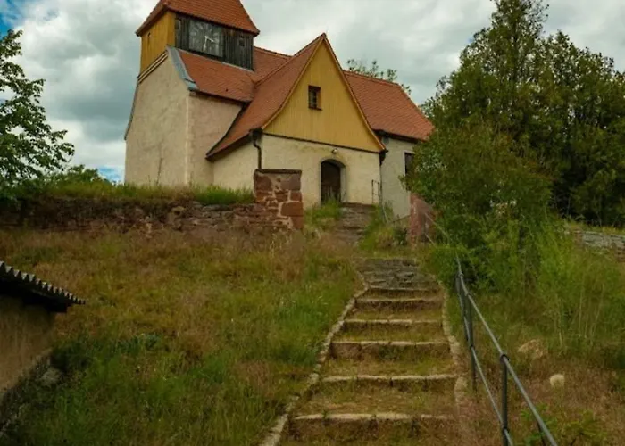 Kirchhof Ferienhaus Dobis